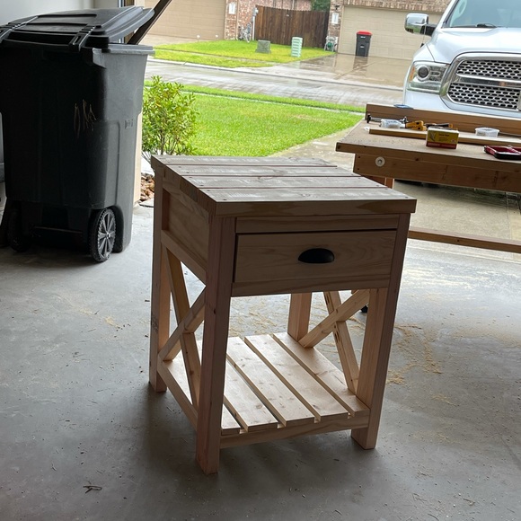 Night stands, computer desks, blanket ladders and lots of other I can build. - Picture 1 of 3